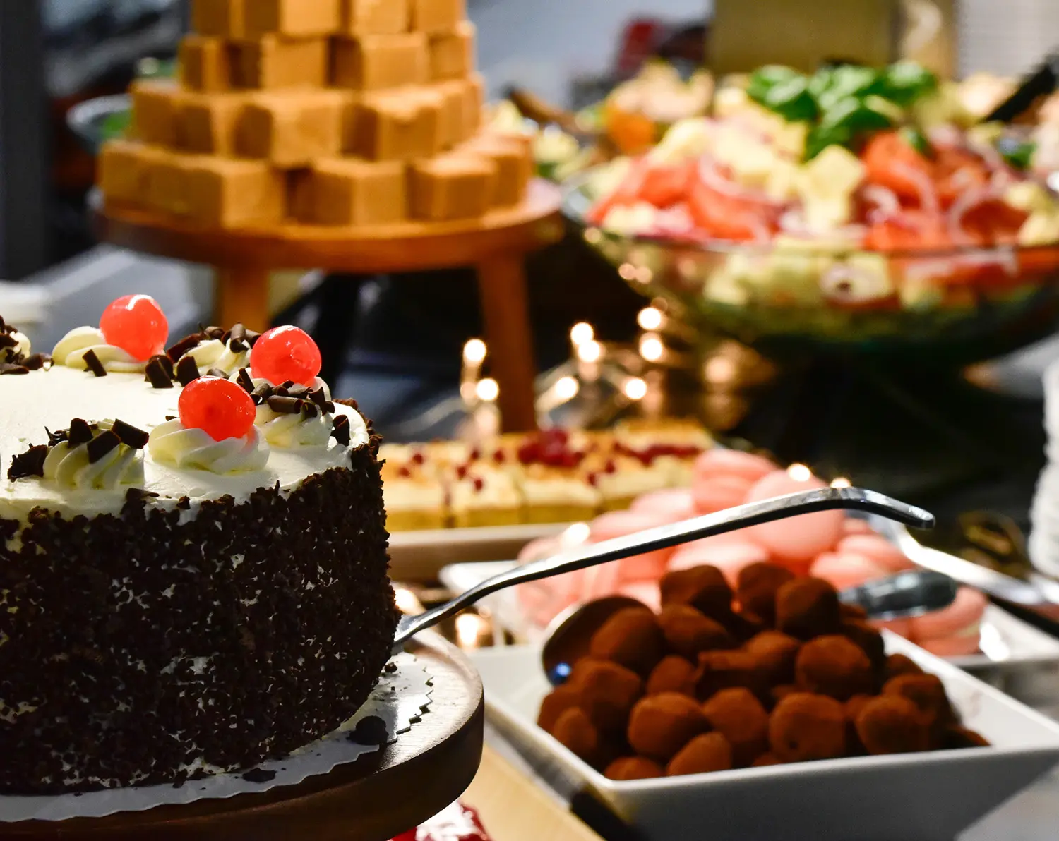 Heinosen pikkujoulumenu Joensuu – jouluiset buffetpöydän syötävät