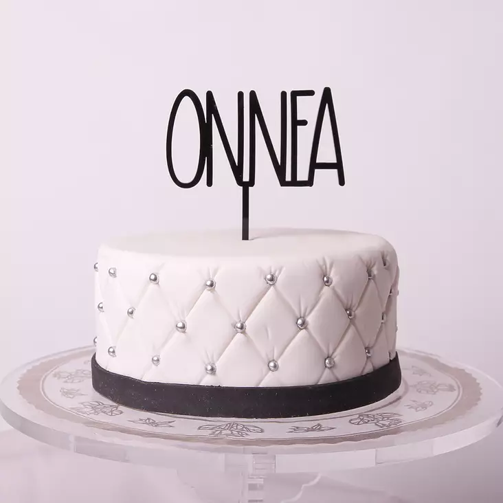 ONNEA-KAKUN KORISTE, MUSTA - Valmiit kakkukoristeet - 0021 - 1