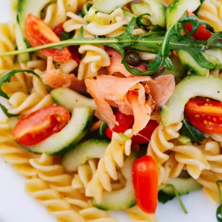 SAVULOHI-PASTASALAATTI - Salaatit - 1673 - 1