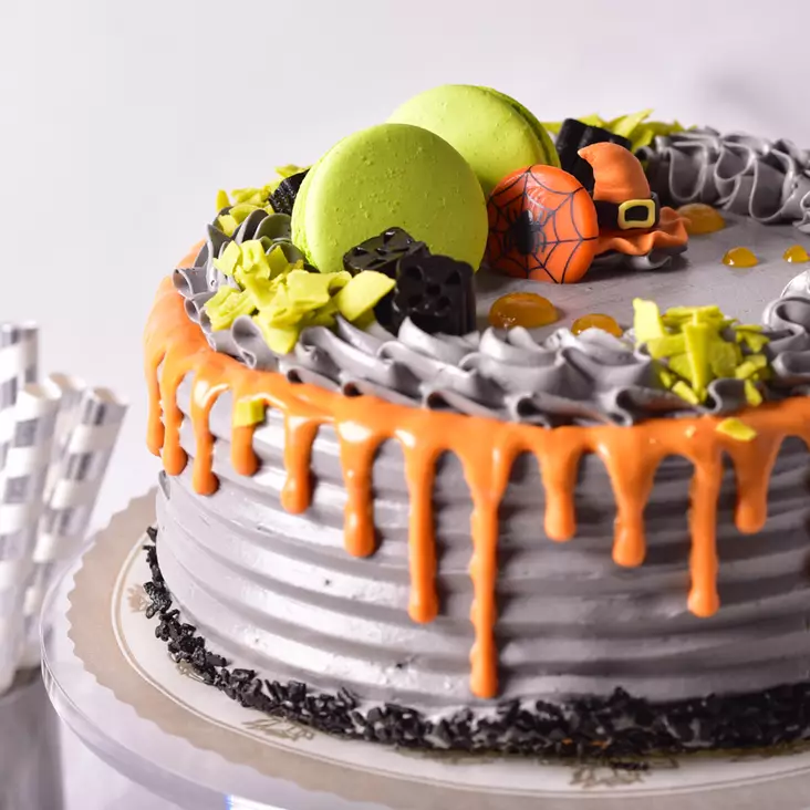 HALLOWEENTÄYTEKAKKU - Halloween - 8394 - 1